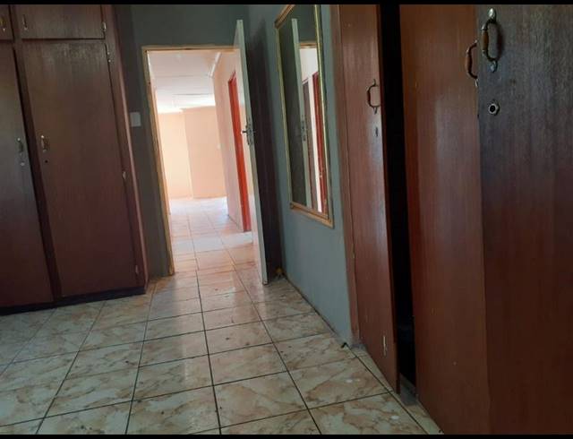 3 BEDROOM HOUSE FOR SALE IN MADIBA PARK